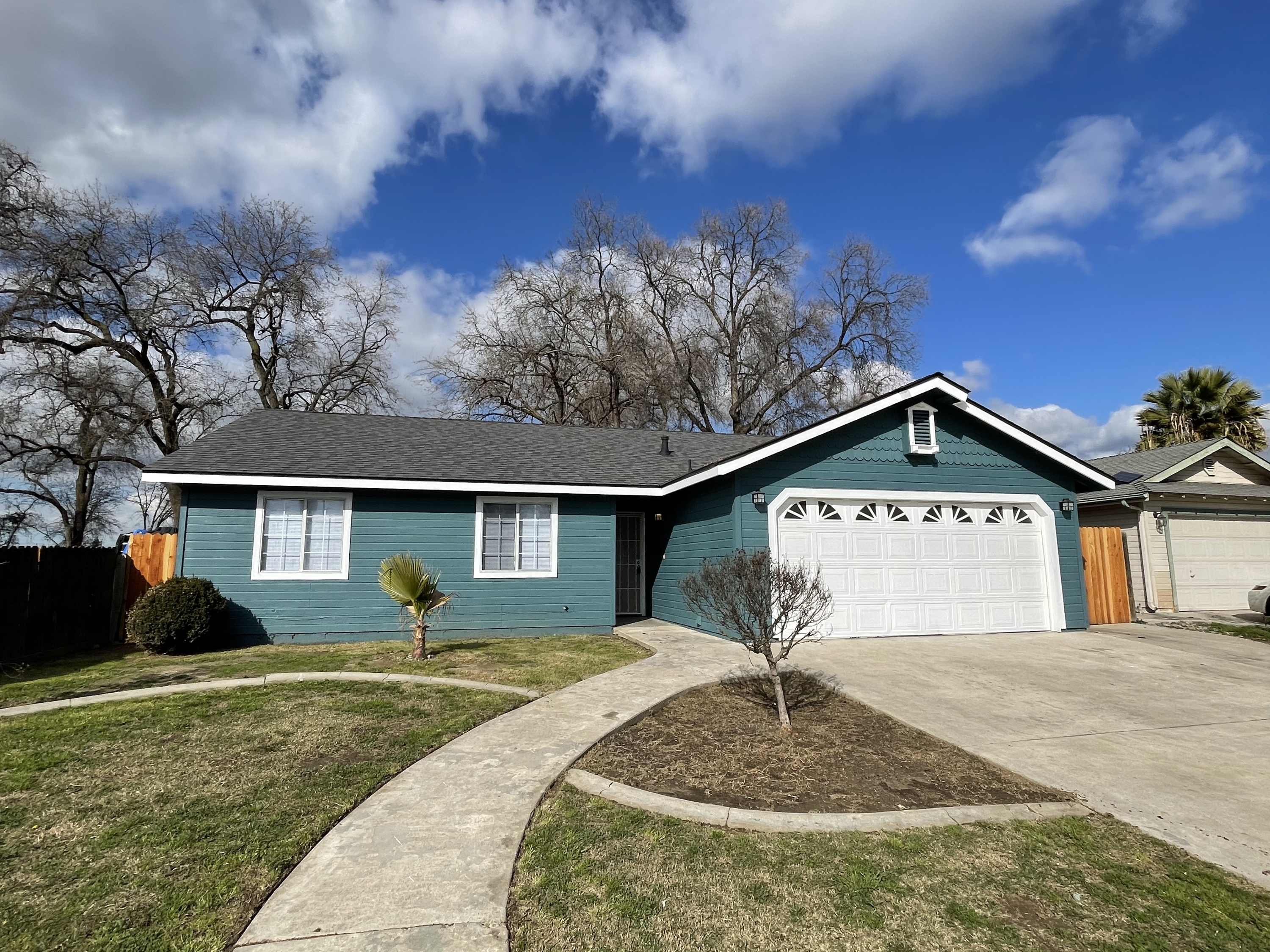 2800 E. Valley Oaks Dr.