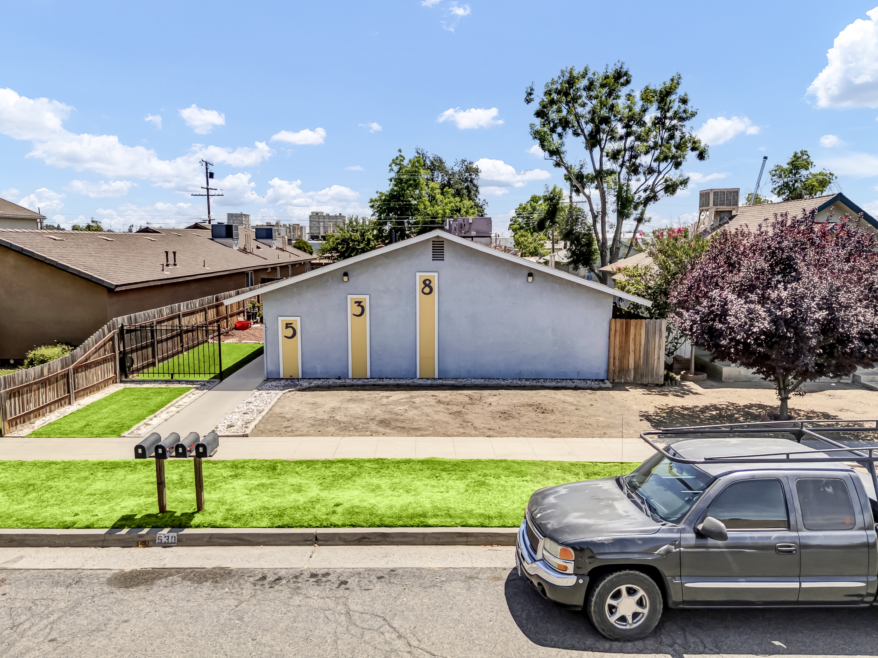 538 South H Street - D